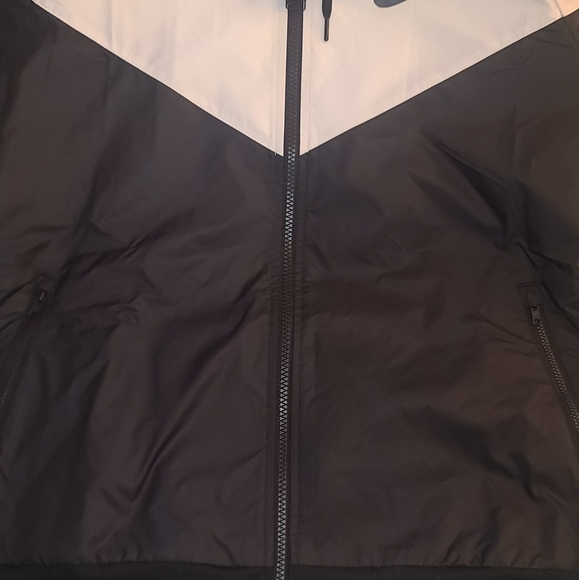 Nike Jacket - Picture 8 of 13